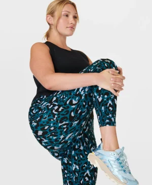 ascend_power_cargo_workou_0.webp Sweaty Betty Ascend Power Cargo Workout Leggings