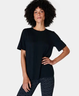 essential_crew_neck_tee_0-1.webp Sweaty Betty Essential Crew Neck Tee