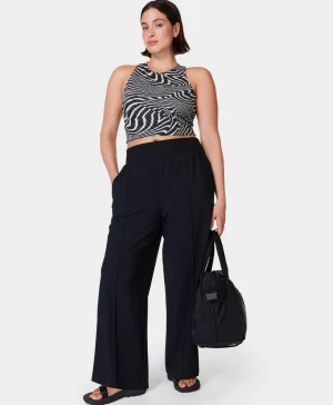 explorer_sculpt_sleeveles_0.webp Sweaty Betty Explorer Sculpt Sleeveless Top