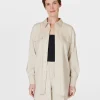summer_stretch_linen_util_1-2.webp Sweaty Betty Summer Stretch Linen Utility Shirt