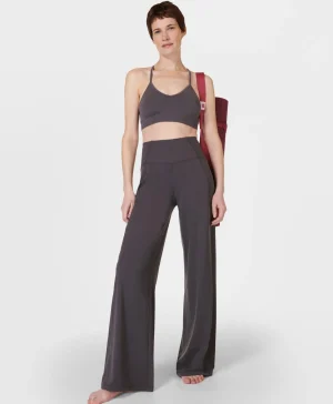 super_soft_ultralite_wide_0.webp Sweaty Betty Super Soft Ultra-Lite Wide Leg Yoga Pants