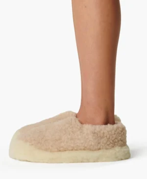 yoko_wool_siberian_slippe_0.webp Sweaty Betty Yoko Wool Siberian Slippers